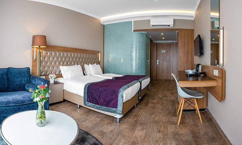 MİCHELL HOTEL & SPA (+16)