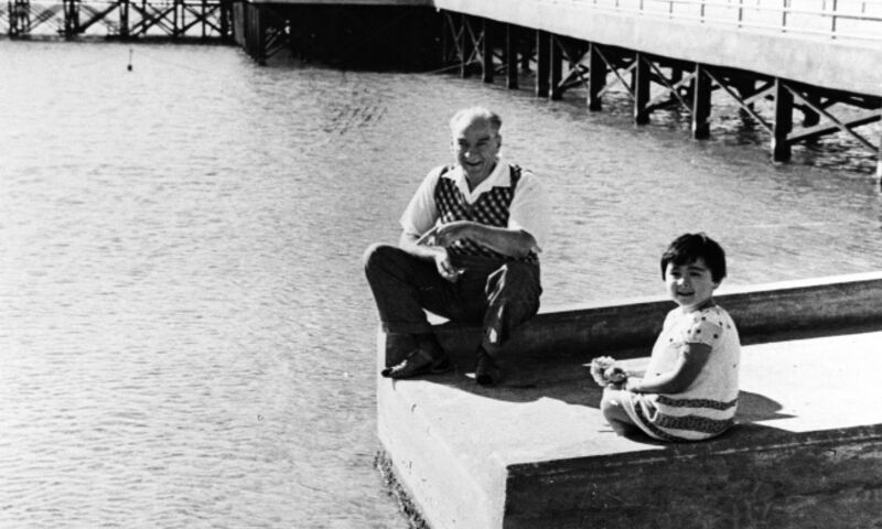FLORYA AKVARYUM - HAVACILIK MÜZESİ  ATATÜRK DENİZ KÖŞKÜ