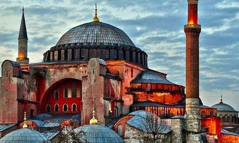 DOLMABAHÇE – TARİHİ YARIMADA