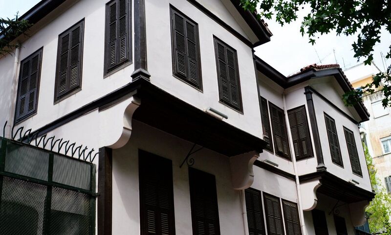 EFSANELERLE DOLU YUNANİSTAN