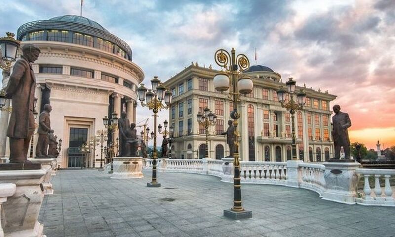 KOSOVALI BÜYÜK BALKANLAR TURU AJET İLE